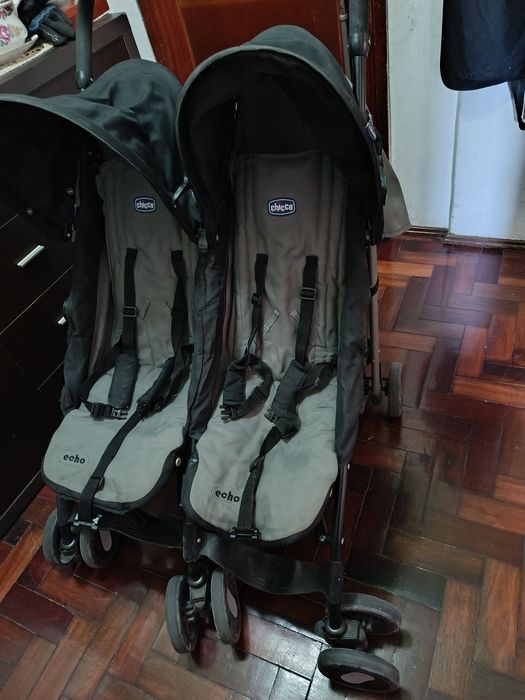 Carrinho de bebe para gêmeos
