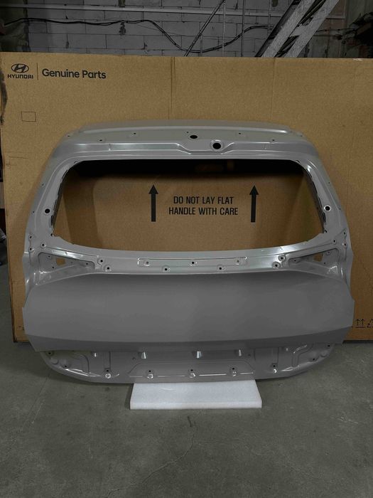 Кришка багажника ляда клапан дверка Kia Sportage NQ5 розборка разборка