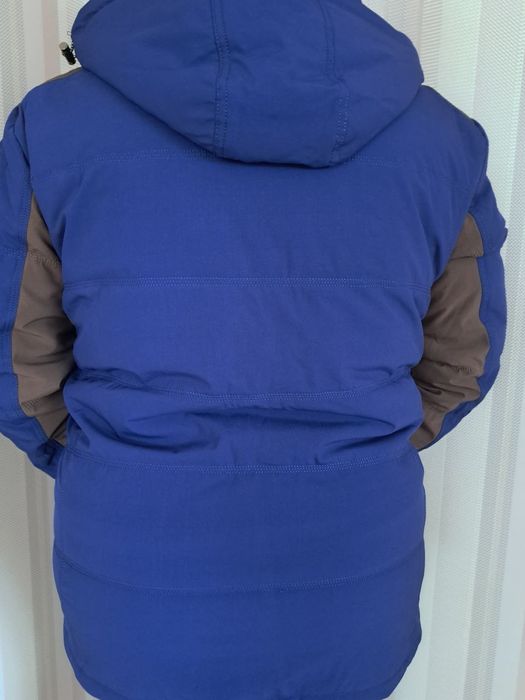 Продам куртку весна