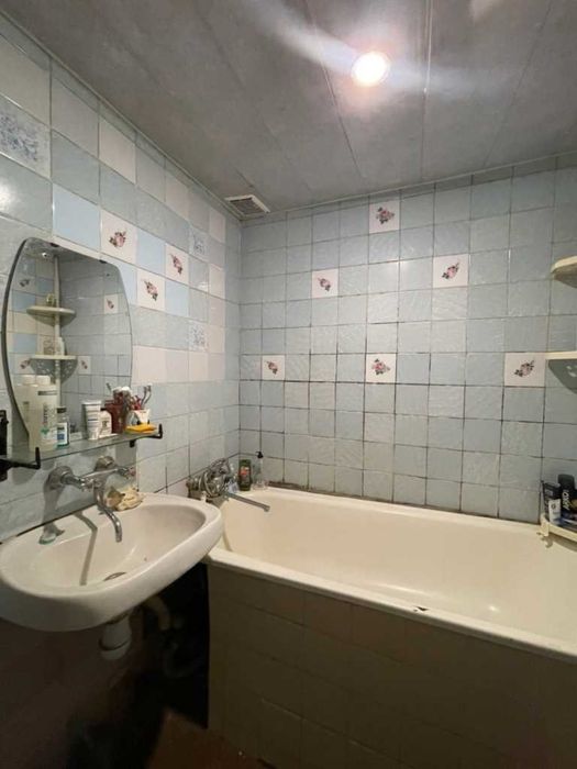 3 кім.покращенка з двома балконами