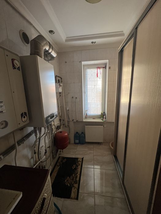 Продаж гарного будинку район Світанку  390 квм