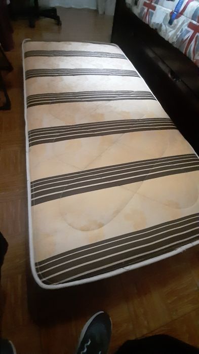 Colchão 180x86cm