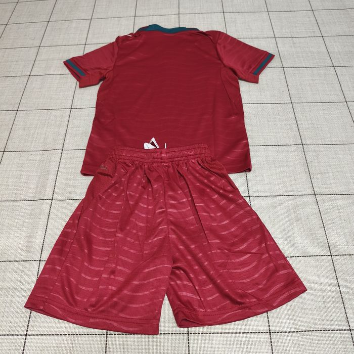 Equipamento Portugal Criança 8 anos