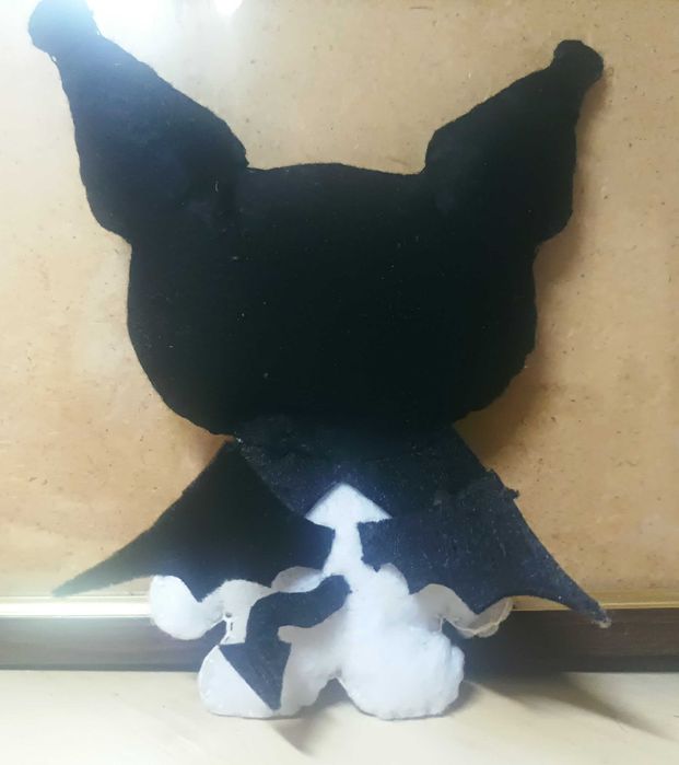 Куромі з фетру...