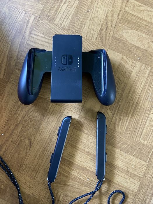 Konsola NINTENDO Switch OLED Model Czerwono-Niebieski