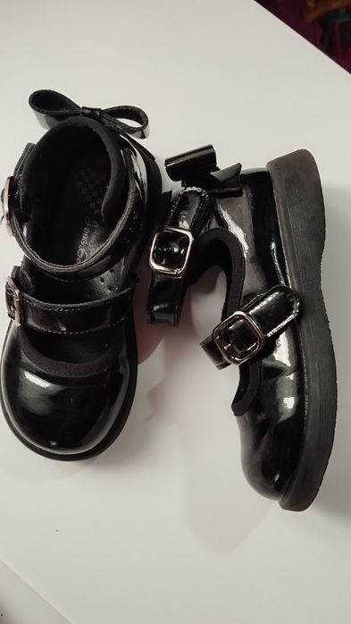 Туфлі  босоніжки