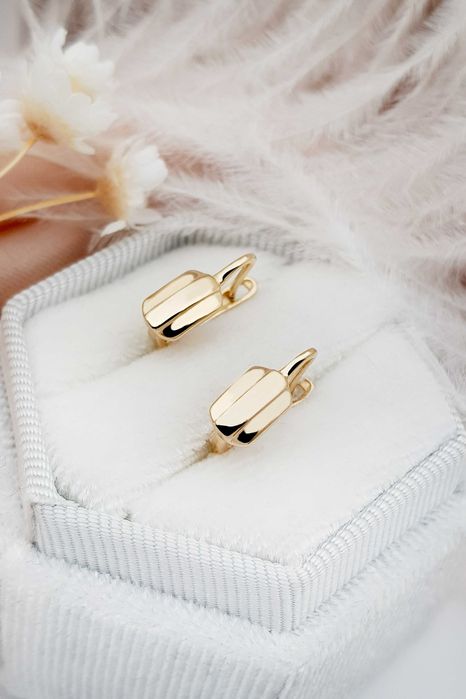 Złote kolczyki profilowane blaszki na angielskie zapięcie pr. 585