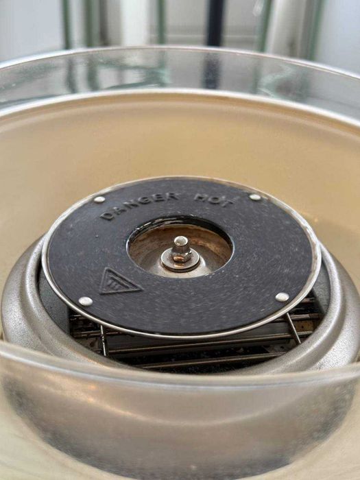 Апарат для приготування солодкої вати Ariete