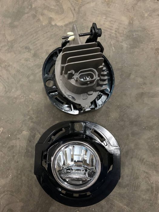 Jeep Grand Cherokee 2017 2018 2019 2020 бампер в сборе гранд чироки