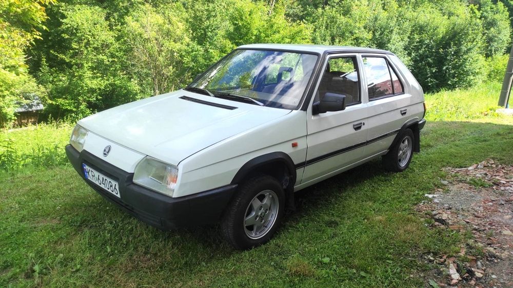 Skoda Favorit 1992 photo 2