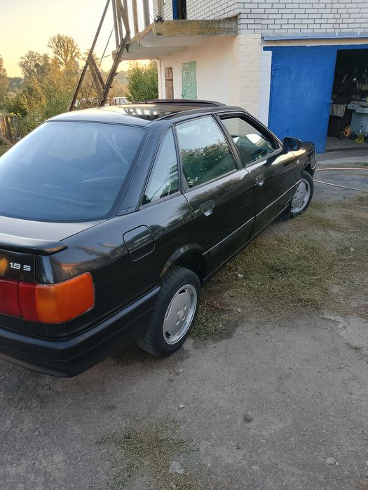 Продам Audi 80 B3 1.8S