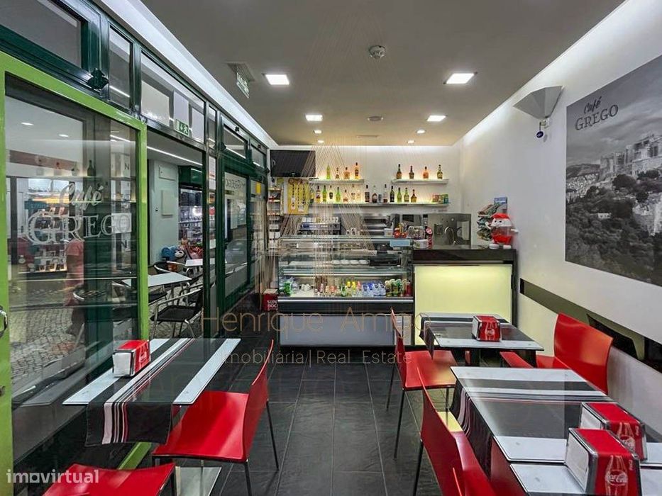 Espaço comercial no coração de Sesimbra