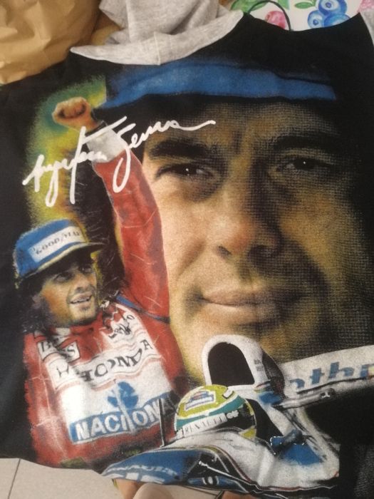 Vendo blusão do aryton senna