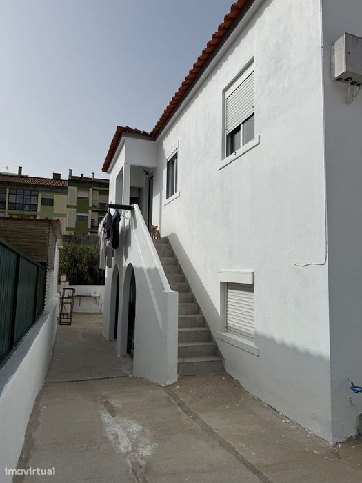 Moradia bi-familiar | 1° andar