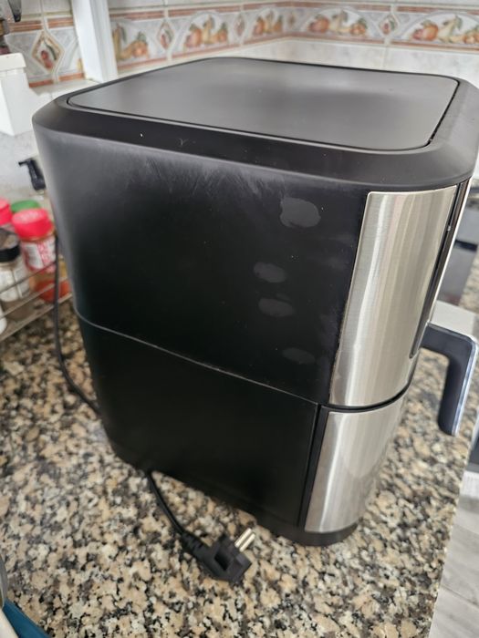 Airfryer Alpina em estado razoável