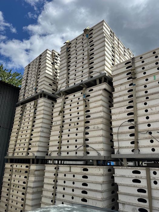 Zestaw szalunku stropowego Peri Skydeck 1016m2 + osprzęt