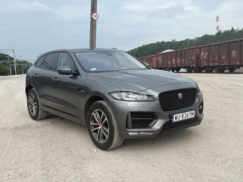 Jaguar F-Pace