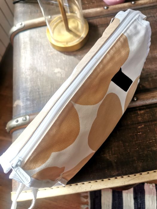 Duża kosmetyczka MARIMEKKO
