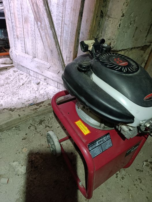 Продам генератор