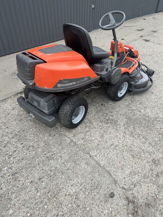 Traktorek kosiarka HUSQVARNA RIDER R175 AWD 4x4