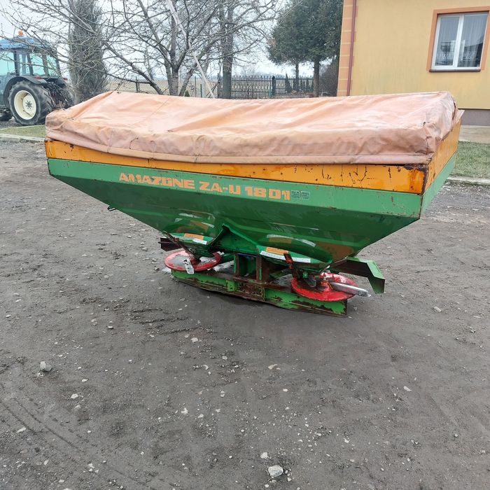 Rozsiewacz AMAZONE ZA-M MAX 3000