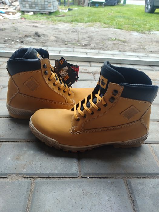 .   Buty robocze.