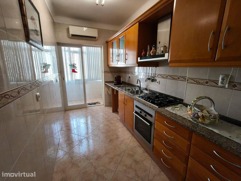 Apartamento T2 na Cruz de Pau, Seixal - Excelente Localização