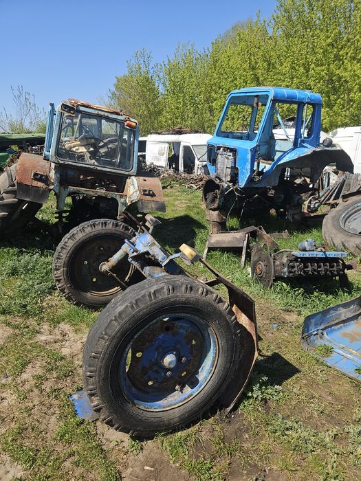 Капоти мтз та інше по мтз  уточнуйте та багатотінших запчасиин по мтз