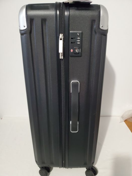 Walizka Level8 78cm 104 L Nowa