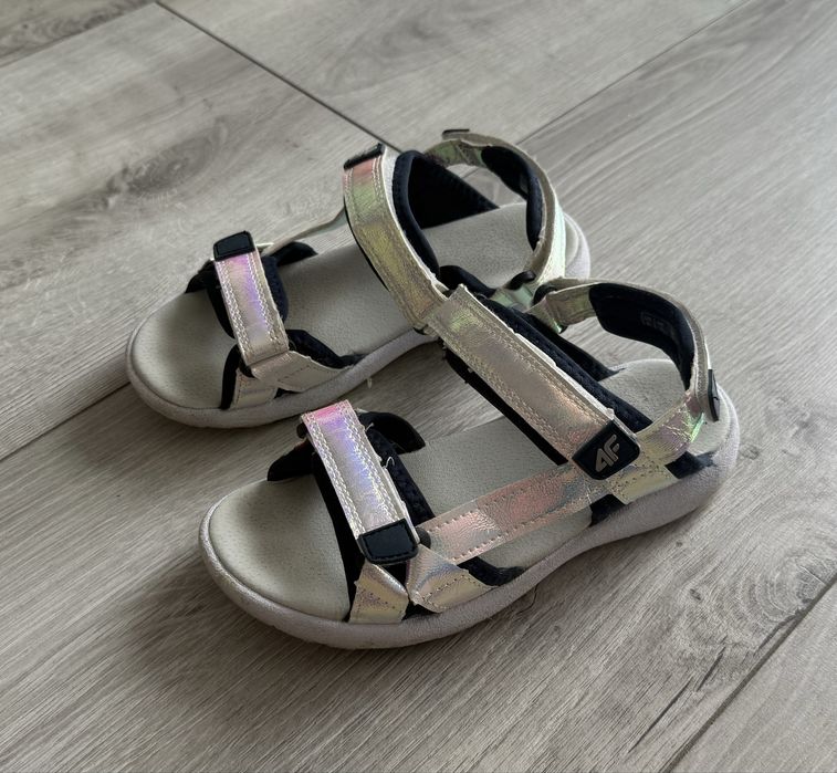 4F samdalki neon 34