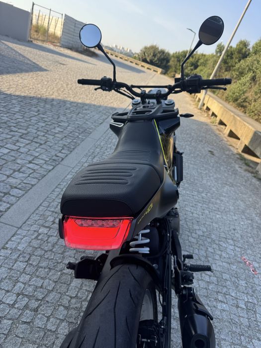 Husqvarna Svartpilen 401 (2019) – Possibilidade de Financiamento .