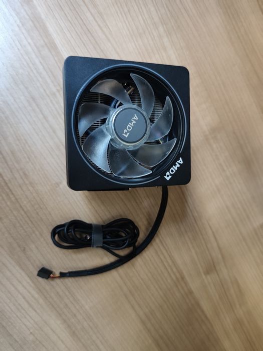 Chłodzenie procesora AM5 AMD Wraith Prism