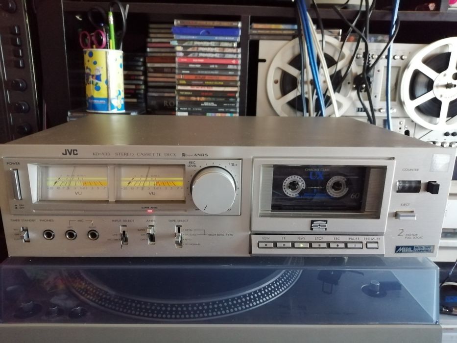 Três Decks JVC vintage