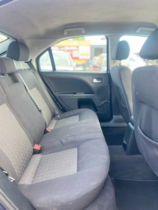 Na Sprzedaż Ford Mondeo 1.8B/bez rdzy/zadbany/klima dziala/ manual