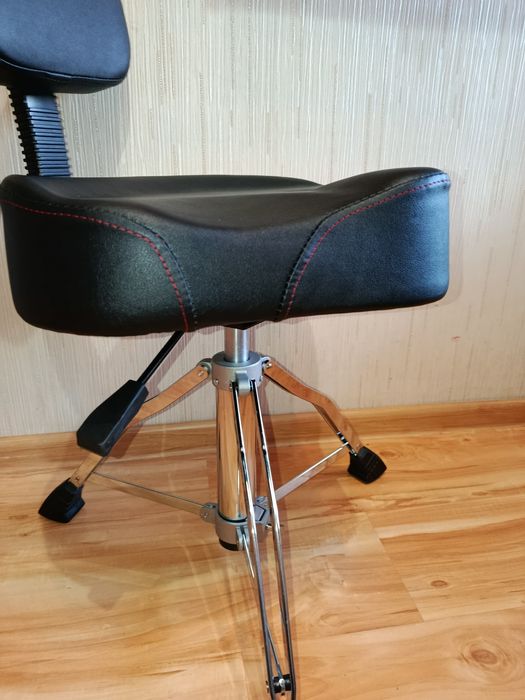 NOWY stołek hydrauliczny z oparciem