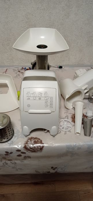 М'ясорубки Zelmer 986.80