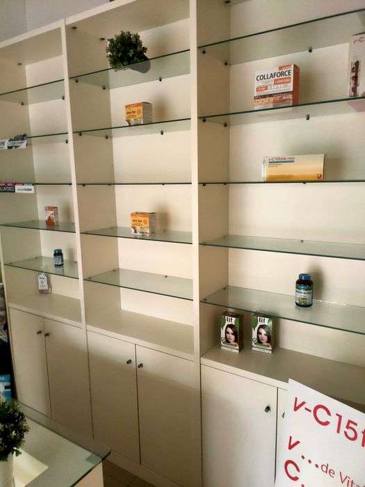 Mobiliário Comercial Completo + Balcão / Vitrine de Loja