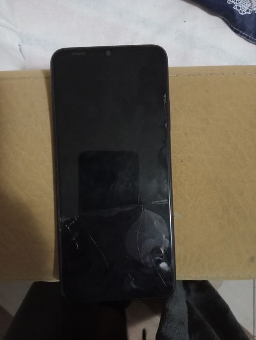 OPPO a17 4gb de RAM  ,64gb