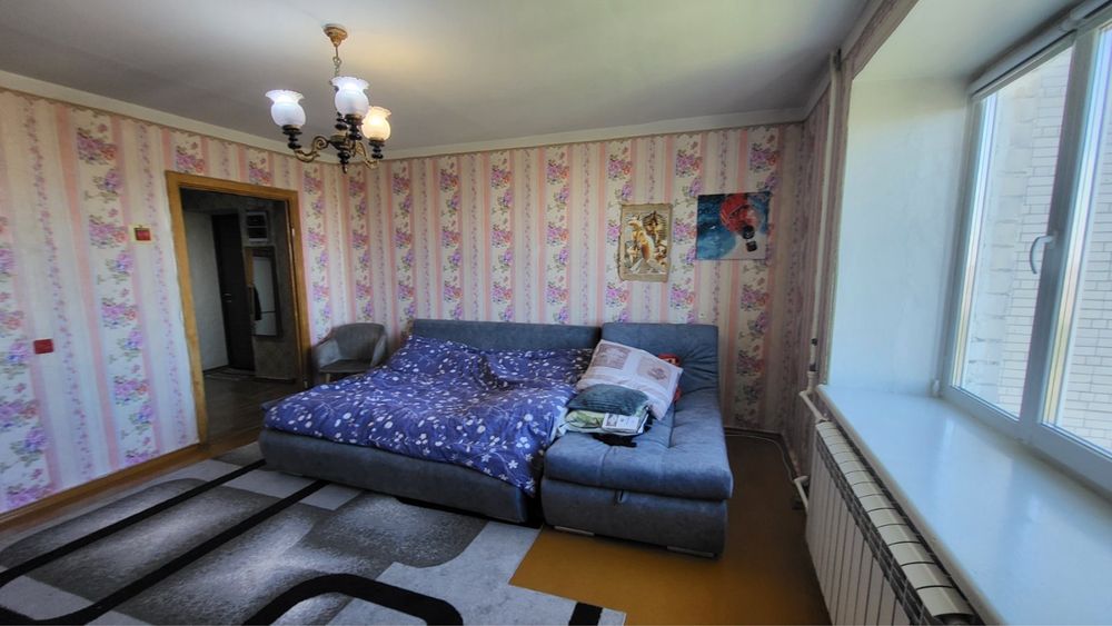 Продам 3х кімн кв Лукʼяненка.