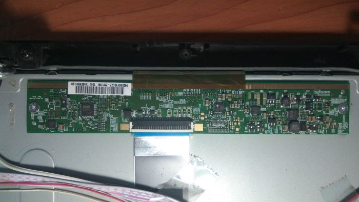 Bravis LED-24B1100B на детали