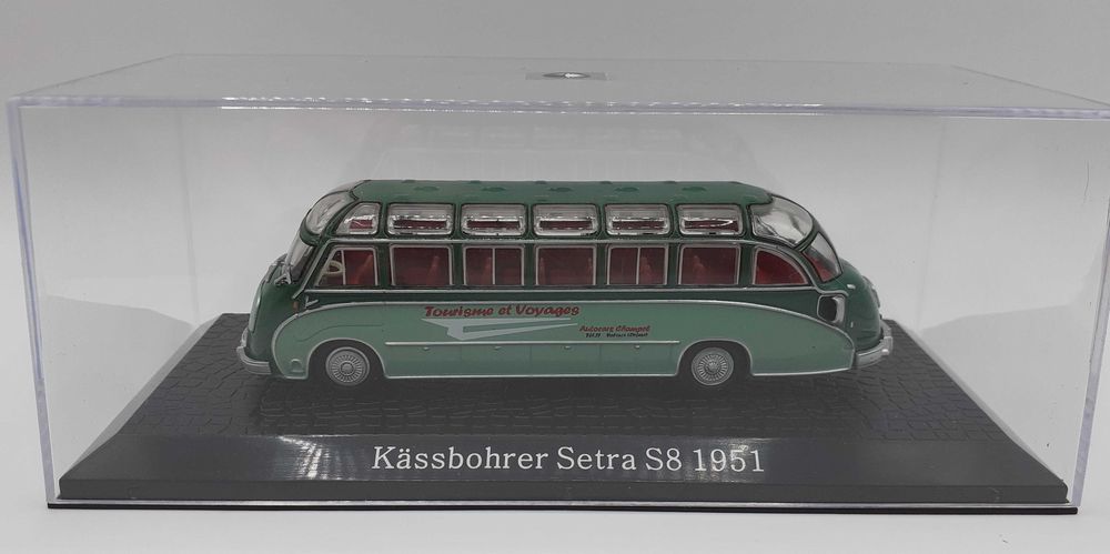 Autocarro em miniatura escala 1:72