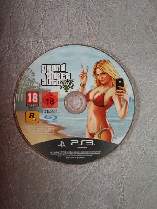 PS3 Slim + 3 Jogos (GTA V, PES 2012, Naruto Storm 3) + Comando + HDMI