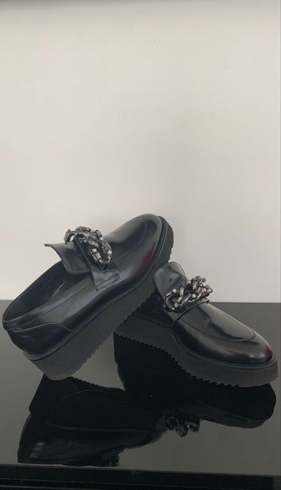 Лофери Jeannot Donna, Італія