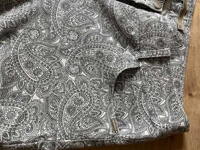 Spodnie damskie na lato