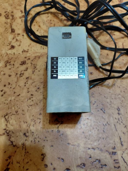 Фотоаппарат и фотовспышка