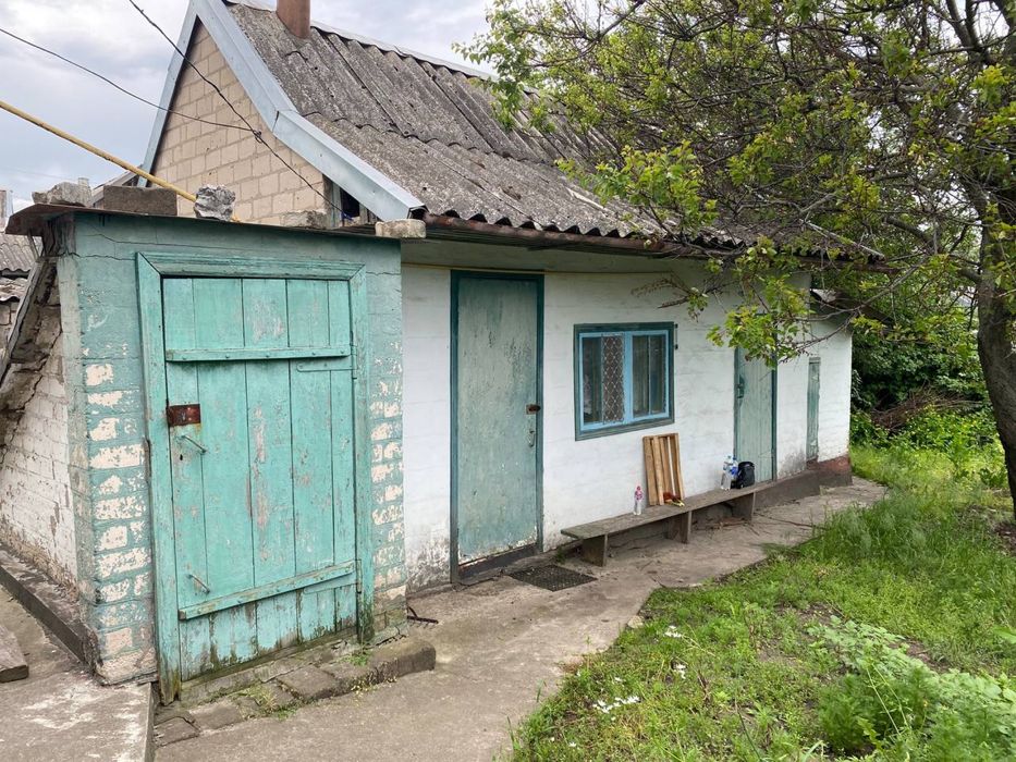 Житловий будинок для великоі родини