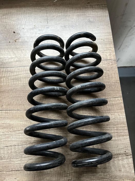 Sprężyny tył M PAKIET e90 e91 e92 e87 e82 e81