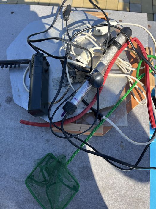 Продам б/у акваріум