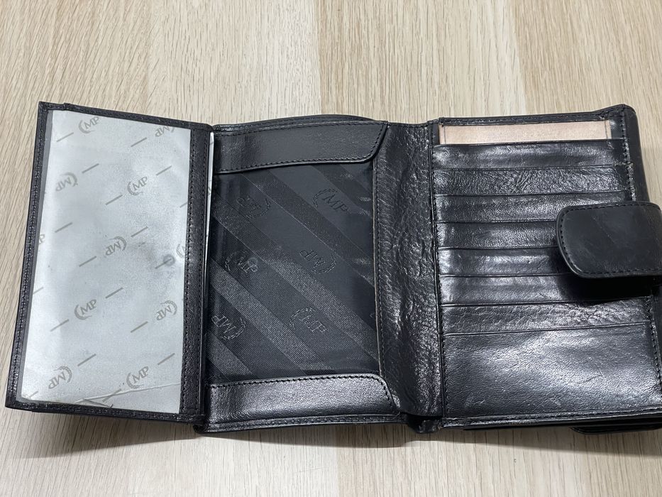 Carteira em pele genuina para homem marca MP