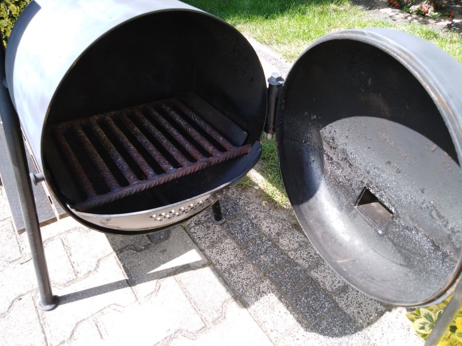 Grill-wędzarnia solidna